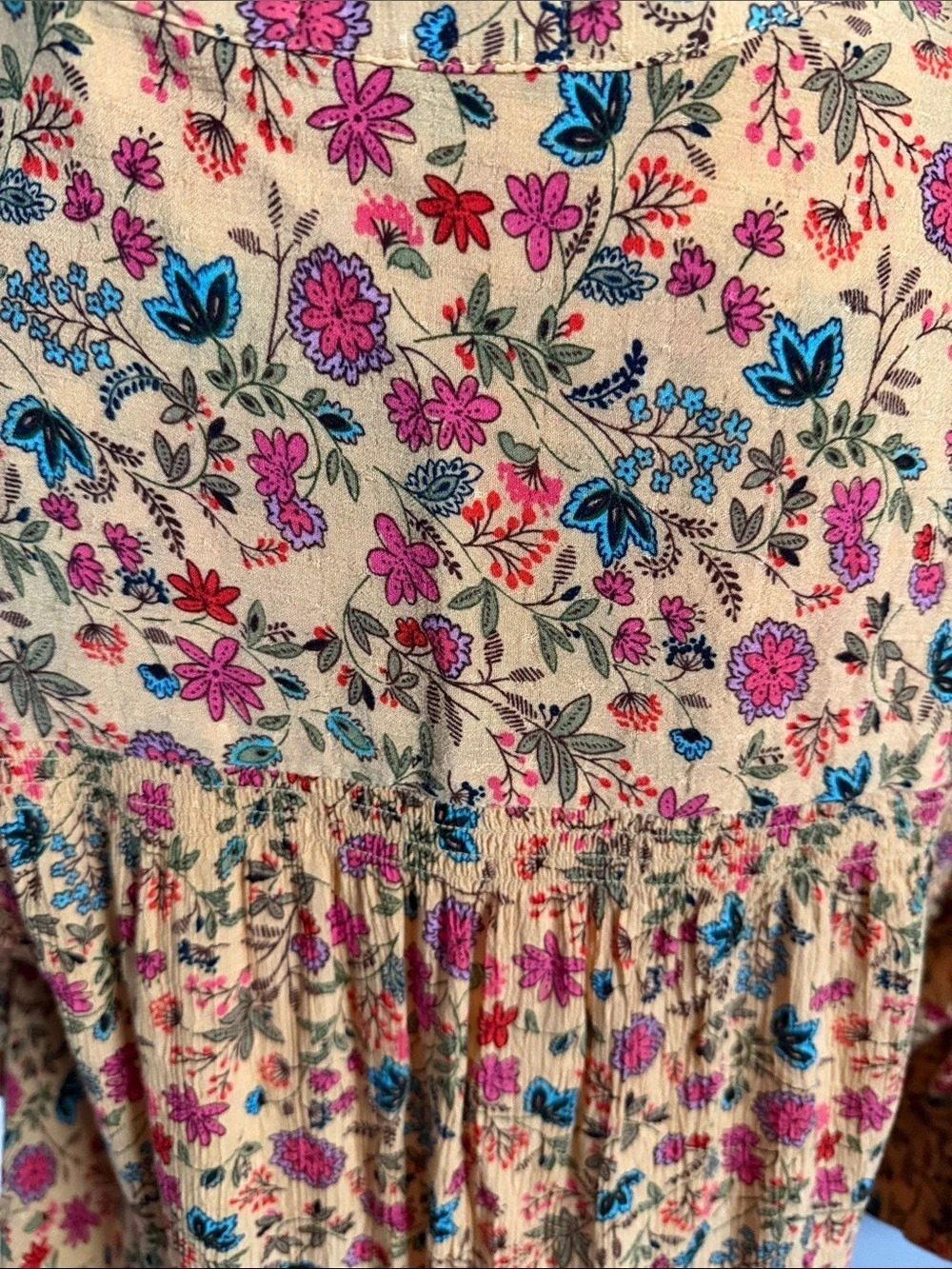 Democracy Floral Blouse in Yellow & Pink Size Large Like New - Picture 3 of 6
